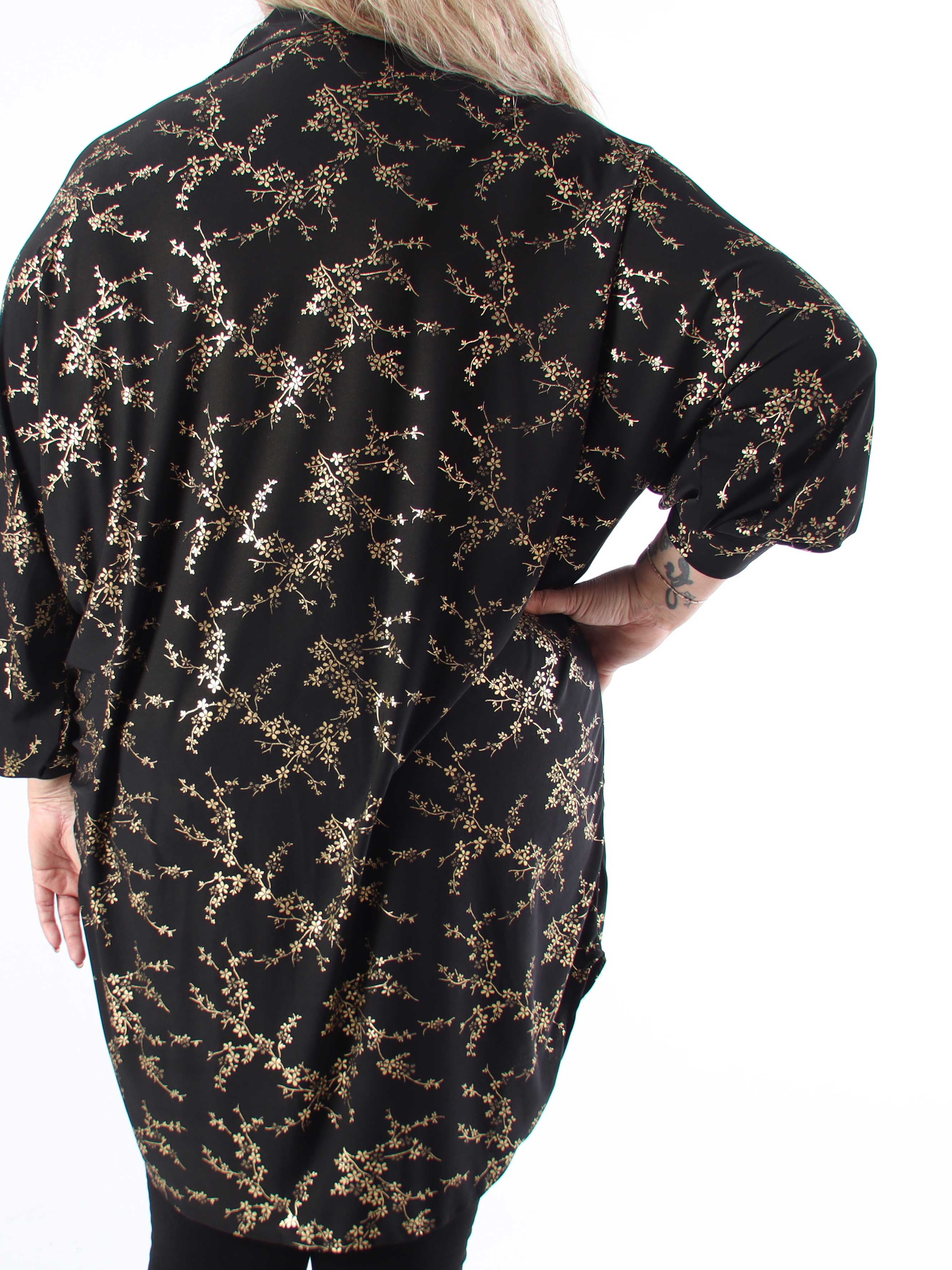 Mia Gold - Elastisk plus size skjortekjole med gulddetaljer